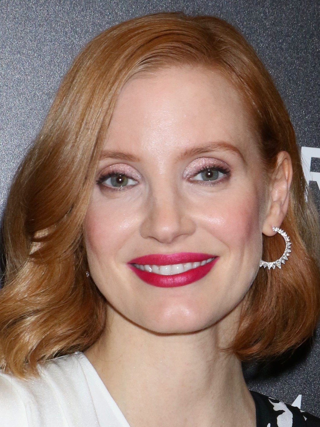 How tall is Jessica Chastain?